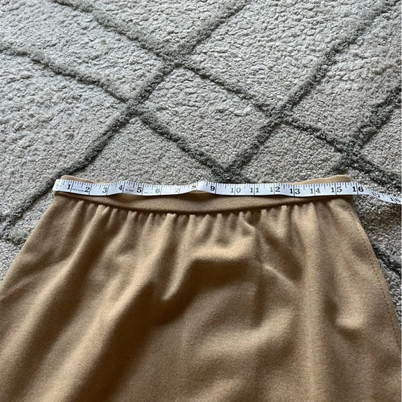 Vintage Bleyle Skirt midi long virgin Wool tan pull on Stretch Waist 14 - Picture 7 of 8